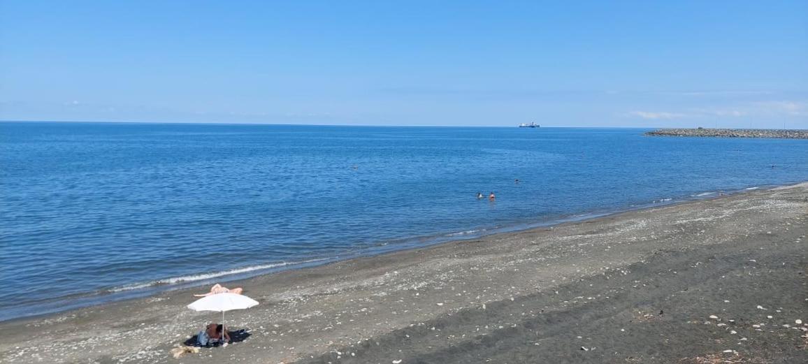 Hotel Ergo Batumi Exteriör bild