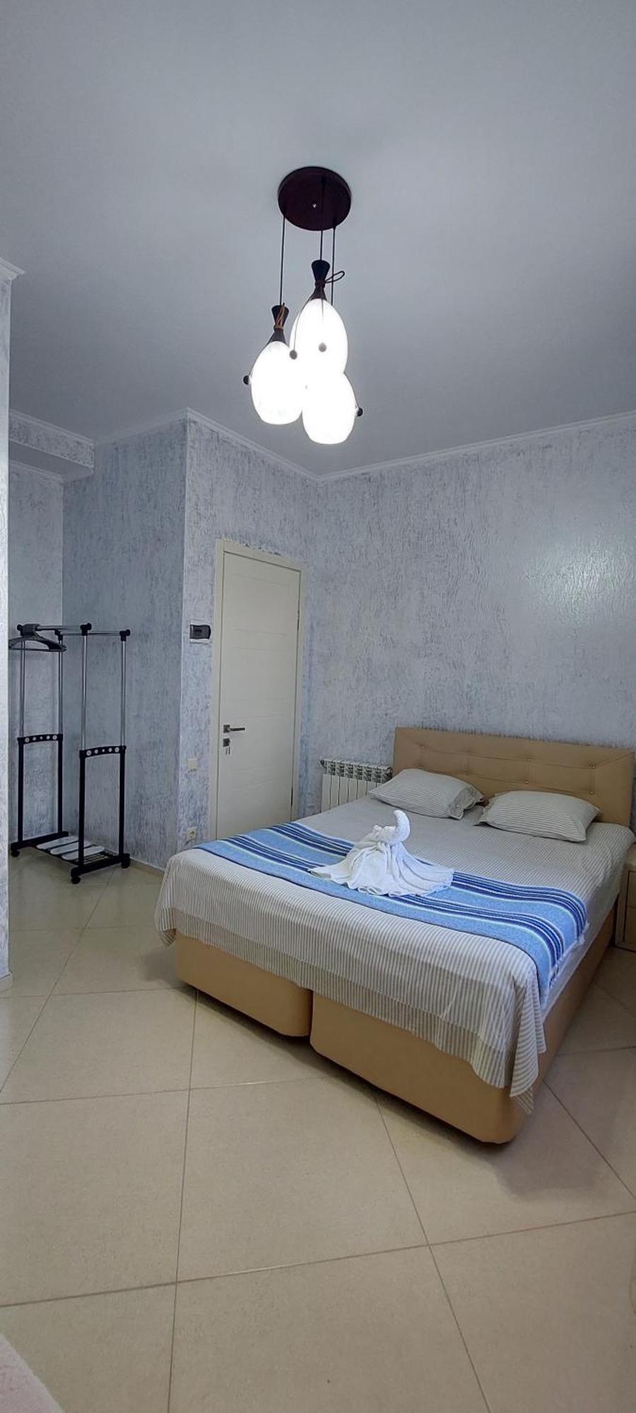 Hotel Ergo Batumi Exteriör bild