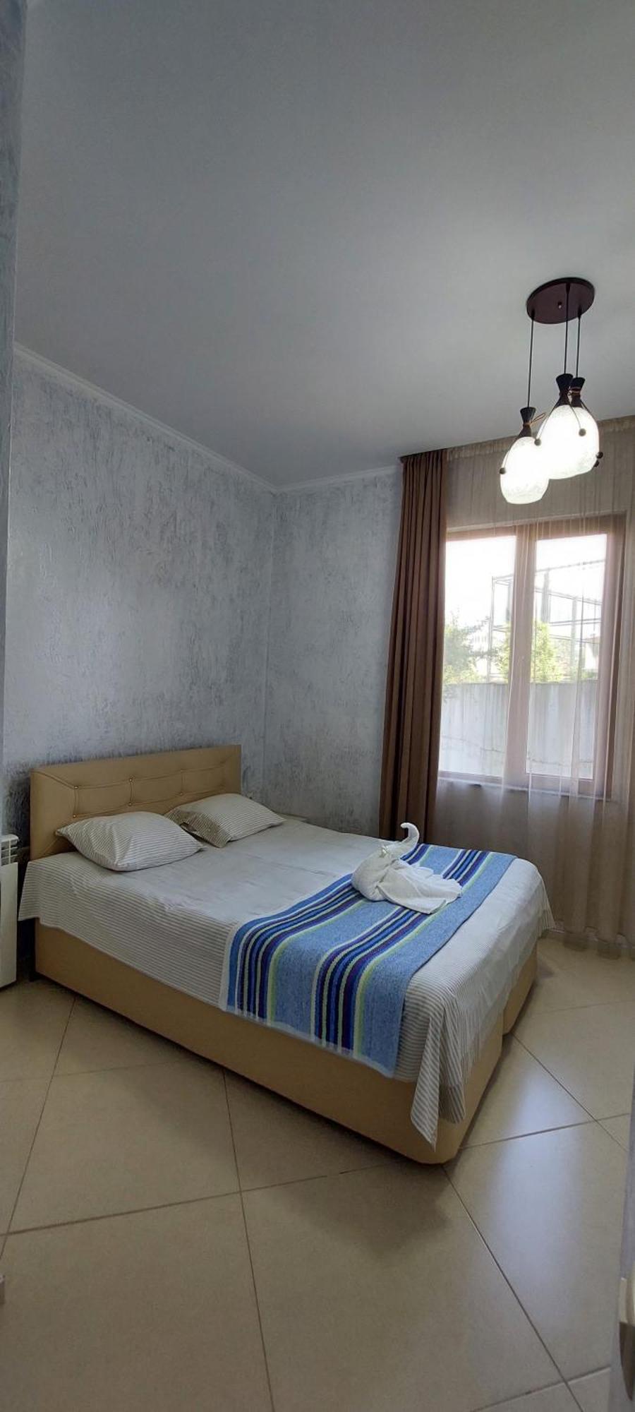 Hotel Ergo Batumi Exteriör bild