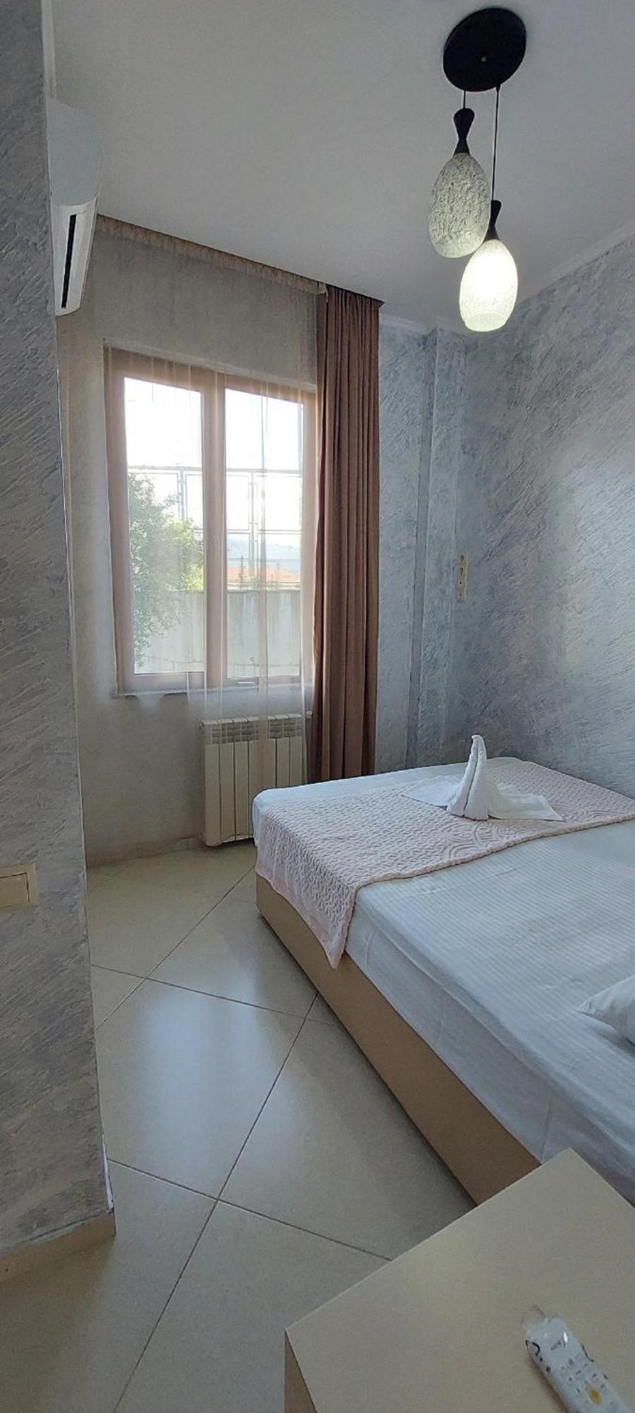 Hotel Ergo Batumi Exteriör bild