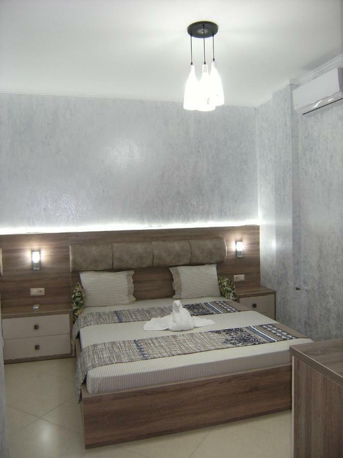 Hotel Ergo Batumi Exteriör bild