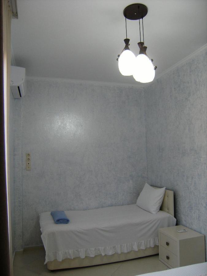 Hotel Ergo Batumi Exteriör bild